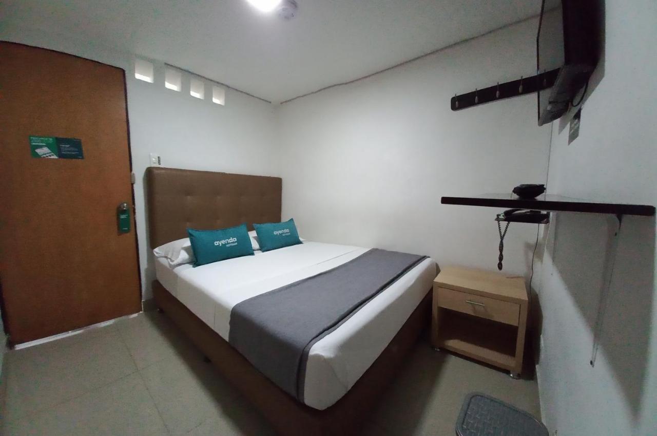 Hotel Colombia Avenida Medellín Buitenkant foto